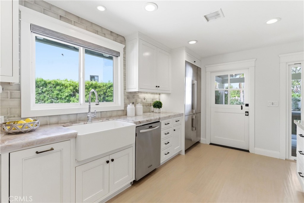 San Clemente, California, 92672, United States, 4 Bedrooms Bedrooms, ,3 BathroomsBathrooms,Residential,Active,2035617