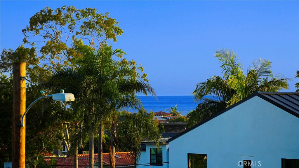 San Clemente, California, 92672, United States, 4 Bedrooms Bedrooms, ,3 BathroomsBathrooms,Residential,Active,2035617