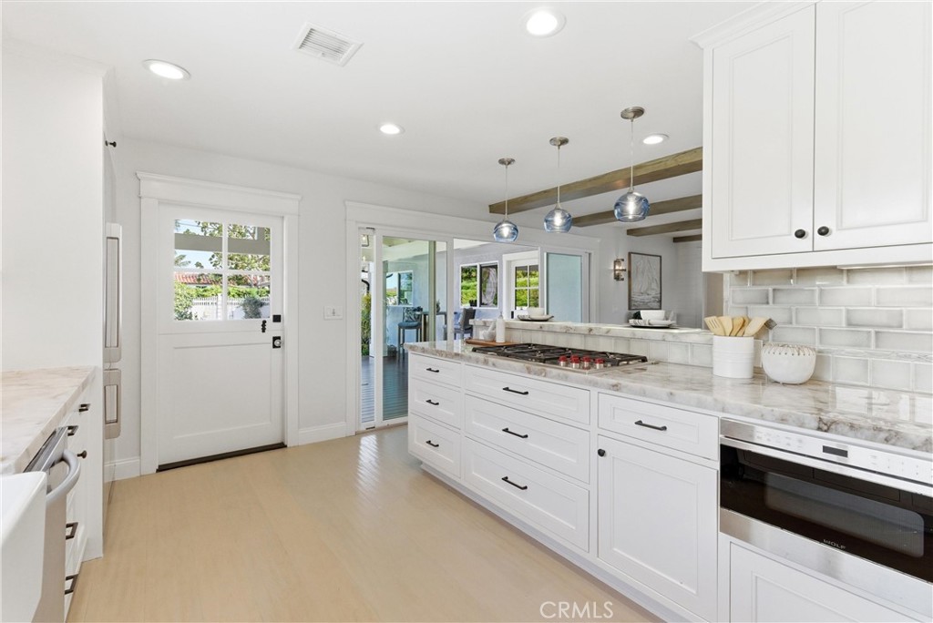 San Clemente, California, 92672, United States, 4 Bedrooms Bedrooms, ,3 BathroomsBathrooms,Residential,Active,2035617
