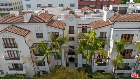 Photo of 261 South Reeves Dr DR, Beverly Hills, CA 90212 (MLS # 26103302)