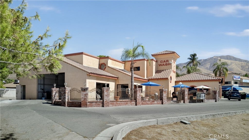 3706 Highland Ave