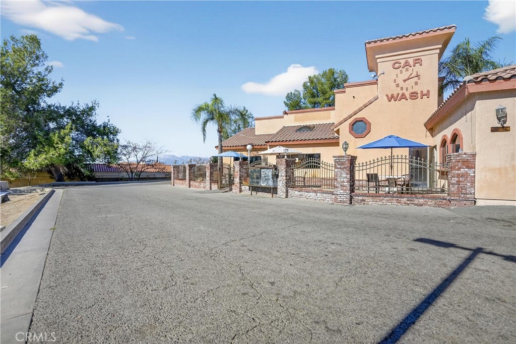 3706 Highland Ave