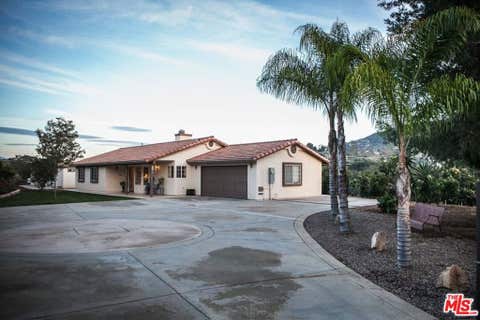 Photo of 30135 Rolling Hills Drive, Valley Center, CA 92082 (MLS # 26873057)