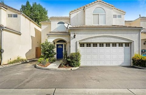 Photo of 17755 Merridy St, Northridge, CA 91325 (MLS # SR25240696)