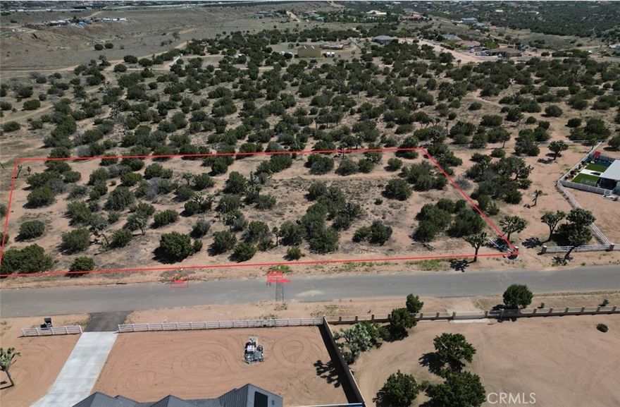 West Oak Hills Lot for Sale.  Two and a half acres of land!  Customs large homes near by in one of the area’s most sought-after locations. Enjoy panoramic views, access to award-winning school districts and modern conveniences. This spacious lot features underground utilities and paved roads. A prime opportunity in a premier neighborhood!