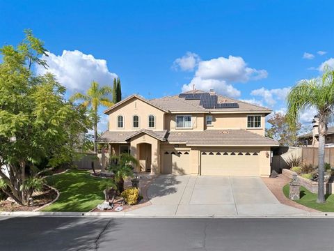 Photo of 10562 Aspen Gln Gln, Escondido, CA 92026 (MLS # 250044420SD)