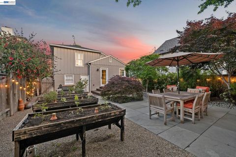 Photo of 905 Del Mar Ave Ave, Alameda, CA 94501 (MLS # 41132046)
