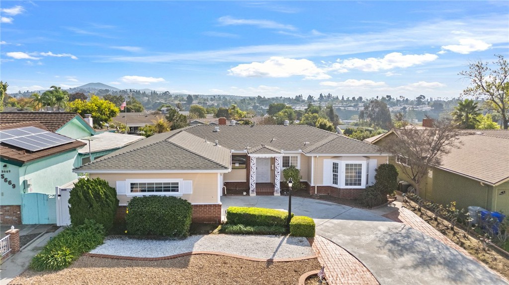 Del Cerro - Residential