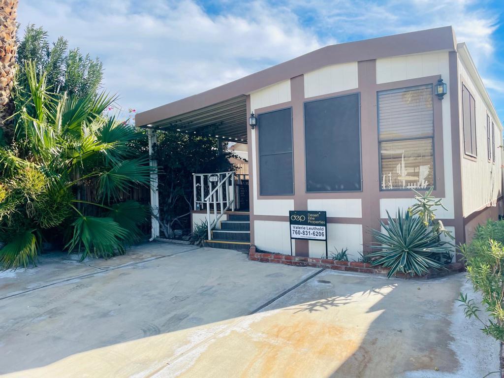 74711 Dillon Road #884