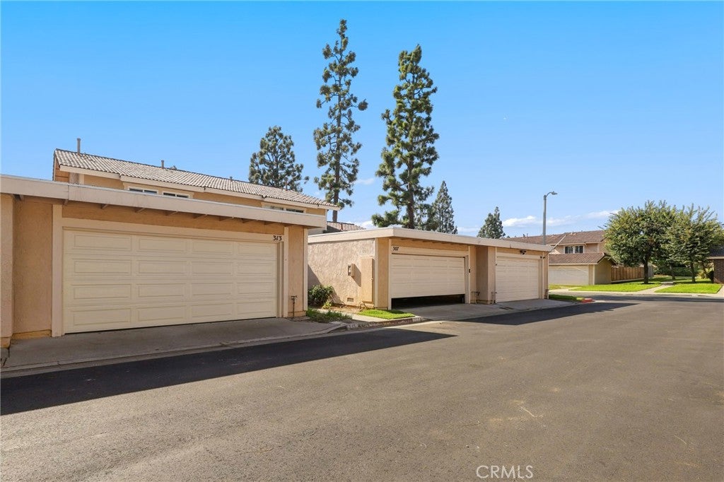 313 S Belmont Lane