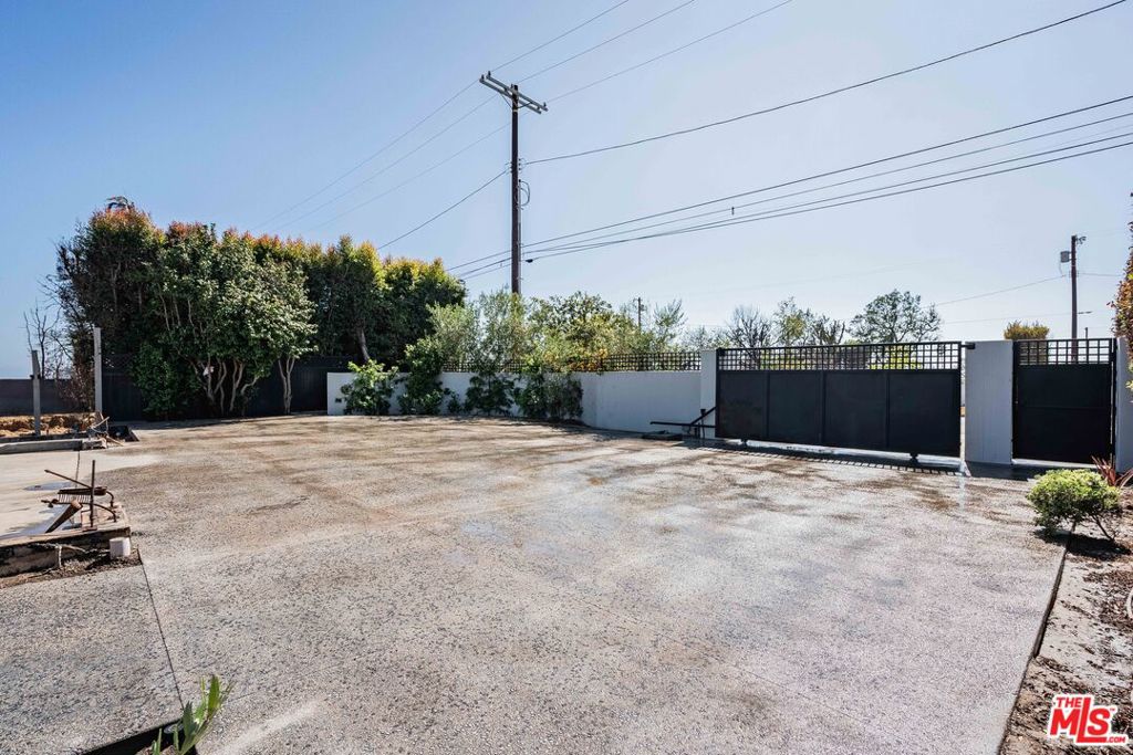 1144 Chautauqua Boulevard