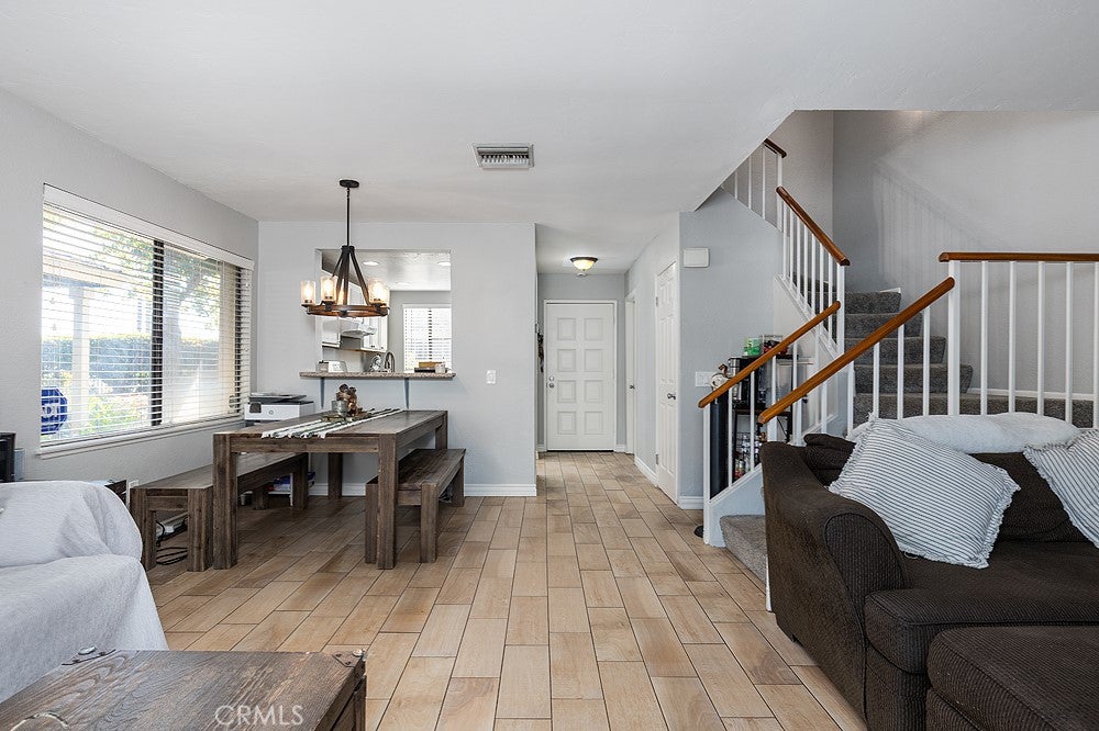 8782 1/2 Pine Crest