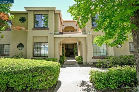 Photo of 83 Tahoe Ct Ct #202, San Ramon, CA 94582 (MLS # 41137051)