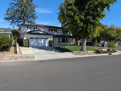 Photo of 1743 Balsa AVE, San Jose, CA 95124 (MLS # ML82061383)