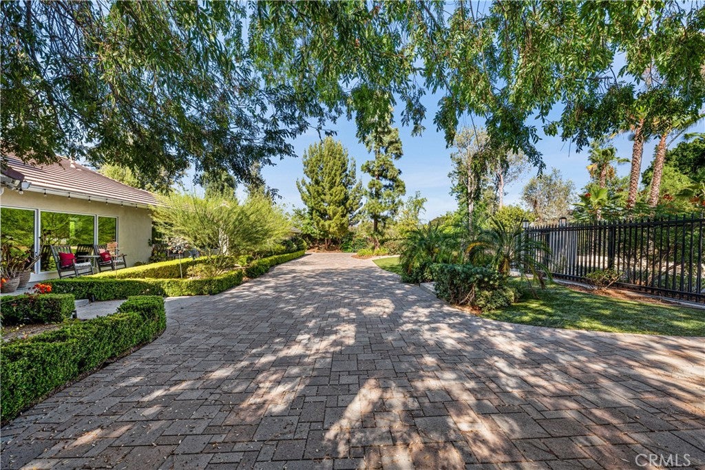 9931 Brier Lane