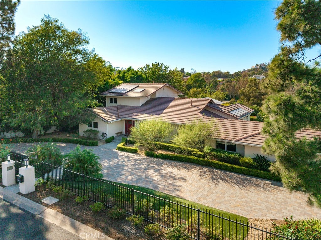 9931 Brier Lane