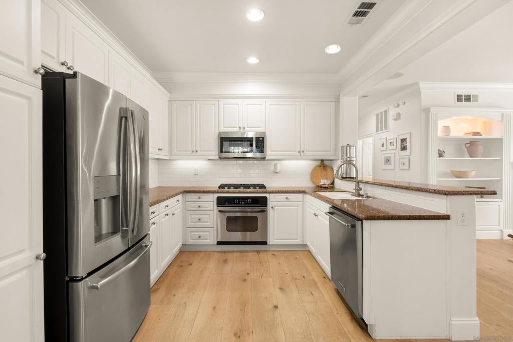 2 Ferrensby, Ladera Ranch CA 92694 - Photo 10
