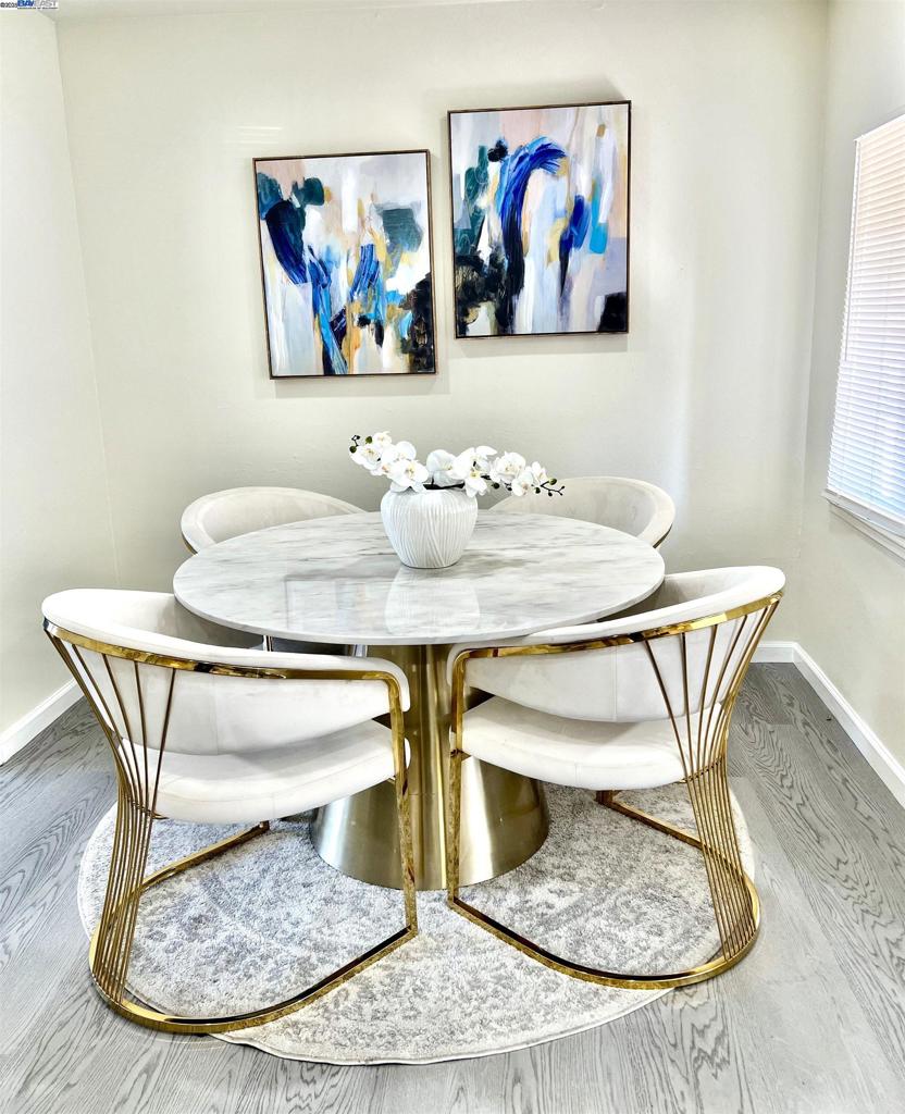 HAYWARD - Residential
