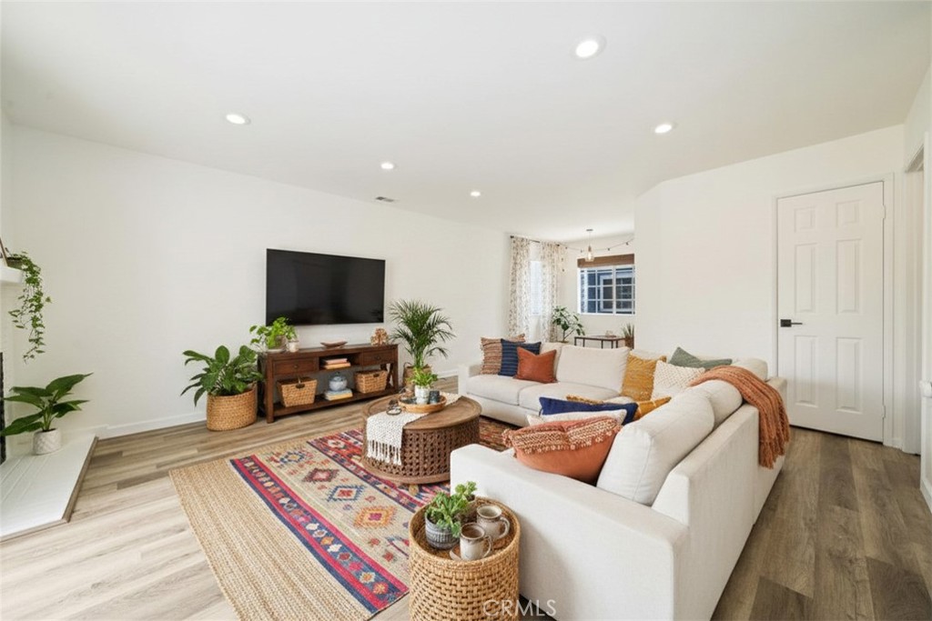 101 W Spring C