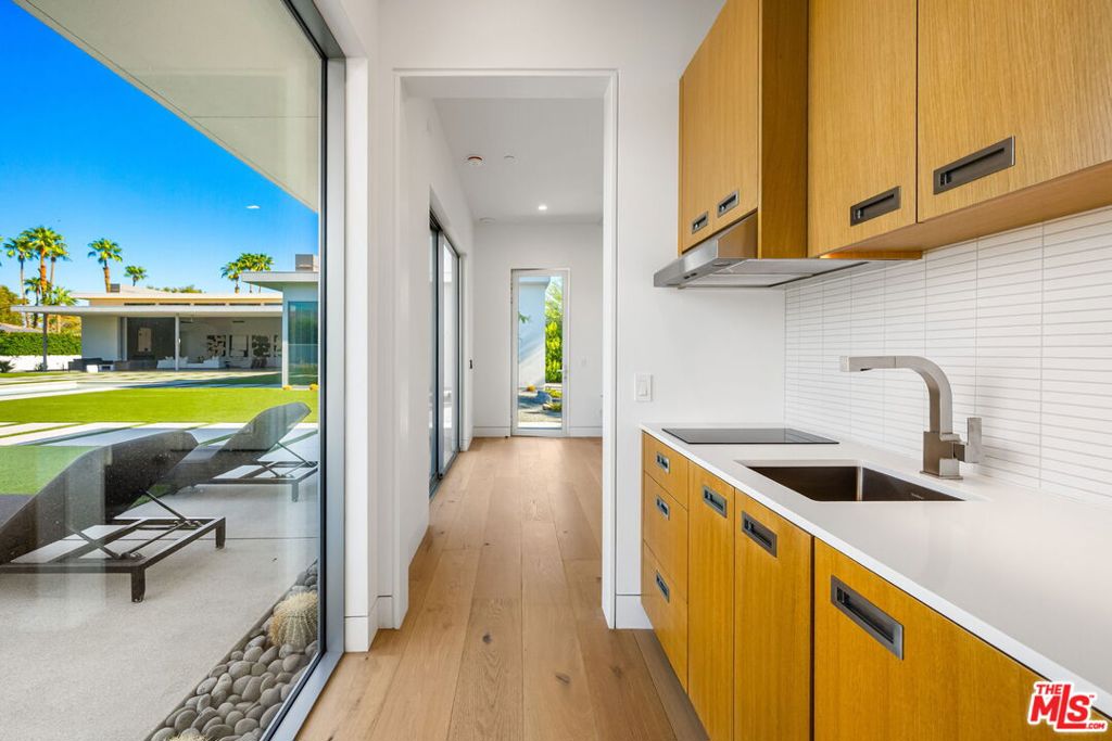 Tamarisk Country Club - Residential