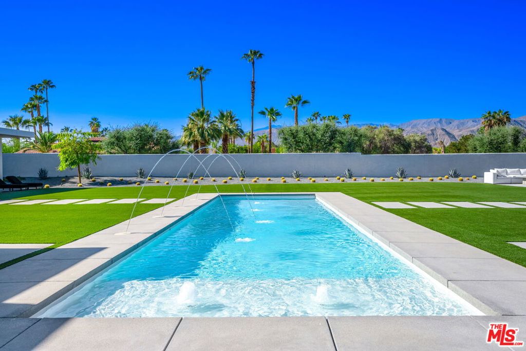 Tamarisk Country Club - Residential