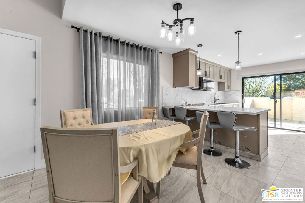 Villa De Las Flores - Residential