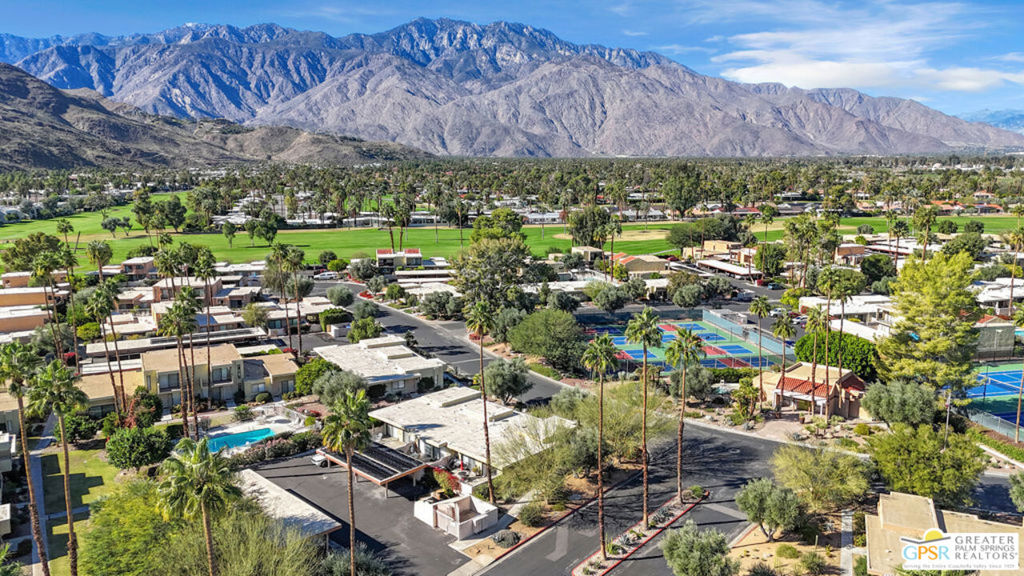 Villa De Las Flores - Residential