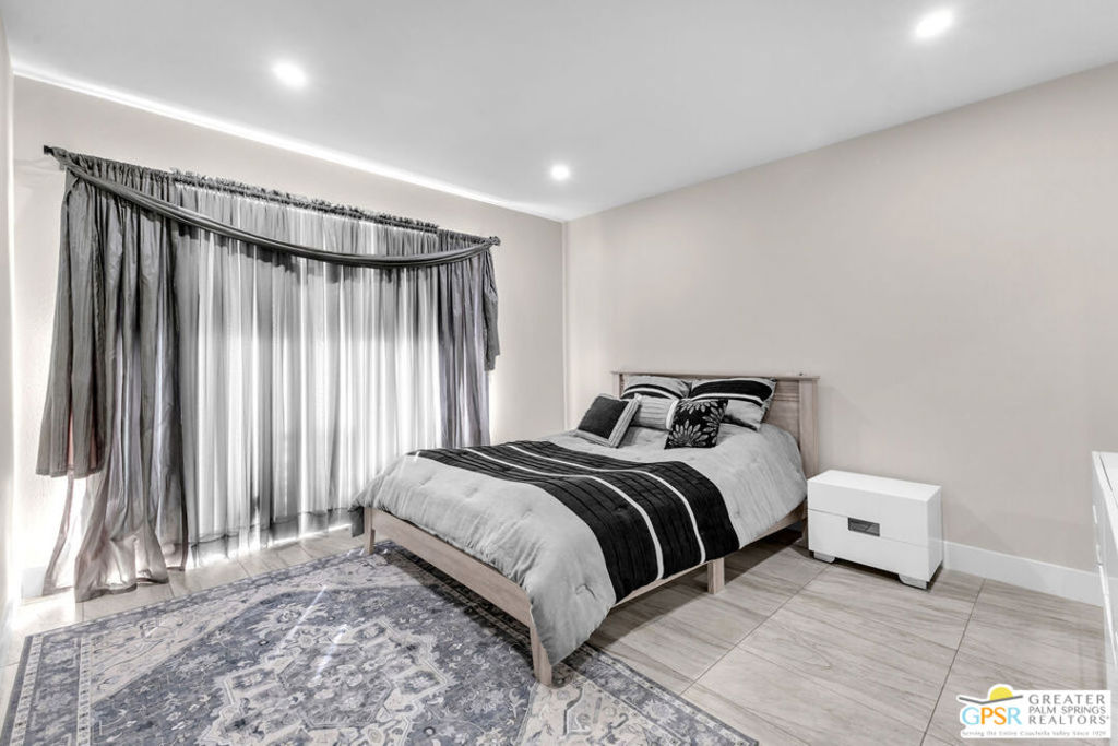 Villa De Las Flores - Residential