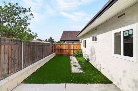 Tiny photo for 2643 Tenth Street, Riverside, CA 92507 (MLS # CV26083886)
