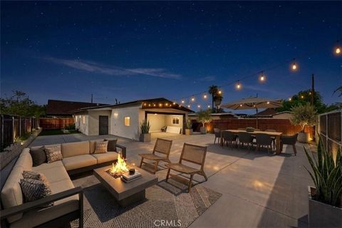 Tiny photo for 2643 Tenth Street, Riverside, CA 92507 (MLS # CV26083886)