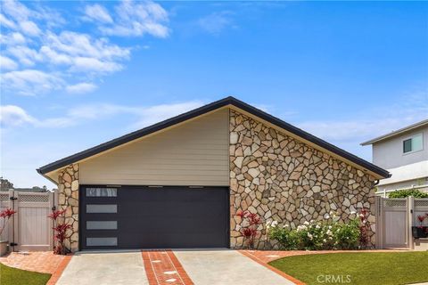 Photo of 33331 Ocean Hill DR, Dana Point, CA 92629 (MLS # OC26101431)