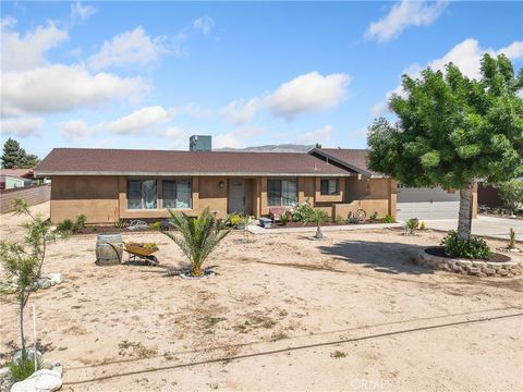 8149 Langdon Avenue Hesperia CA 92345