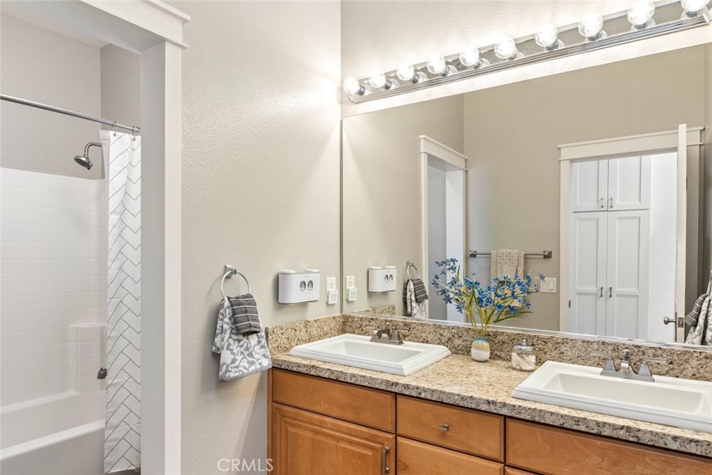 Hidden Crest - Corona - Residential