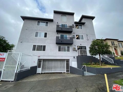 Photo of 310 S Kenmore Avenue #204, Los Angeles, CA 90020 (MLS # 26673463)