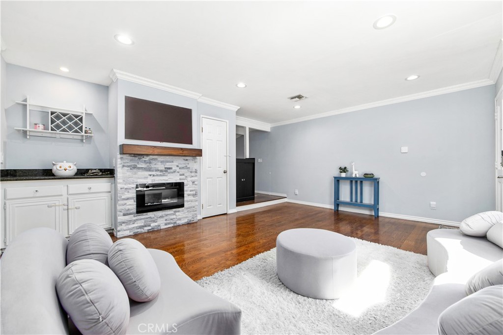 18631 Collins Street 10