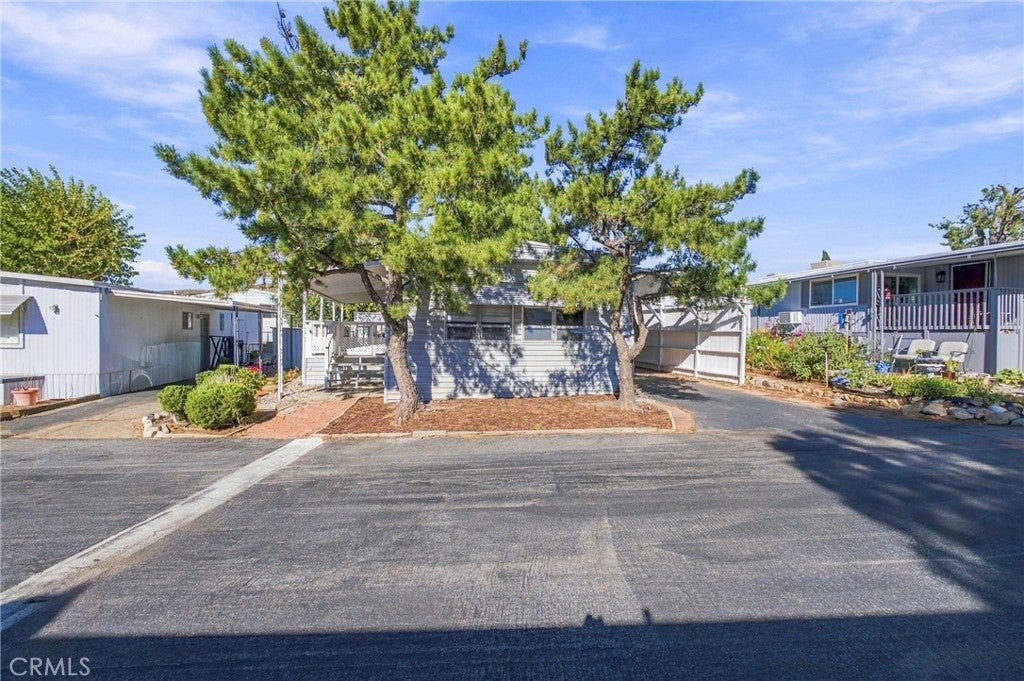 2451 Soledad Canyon Road Spc. #8 8