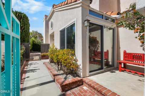 Tiny photo for 836 Vista Arriago, Camarillo, CA 93012 (MLS # V1-35783)