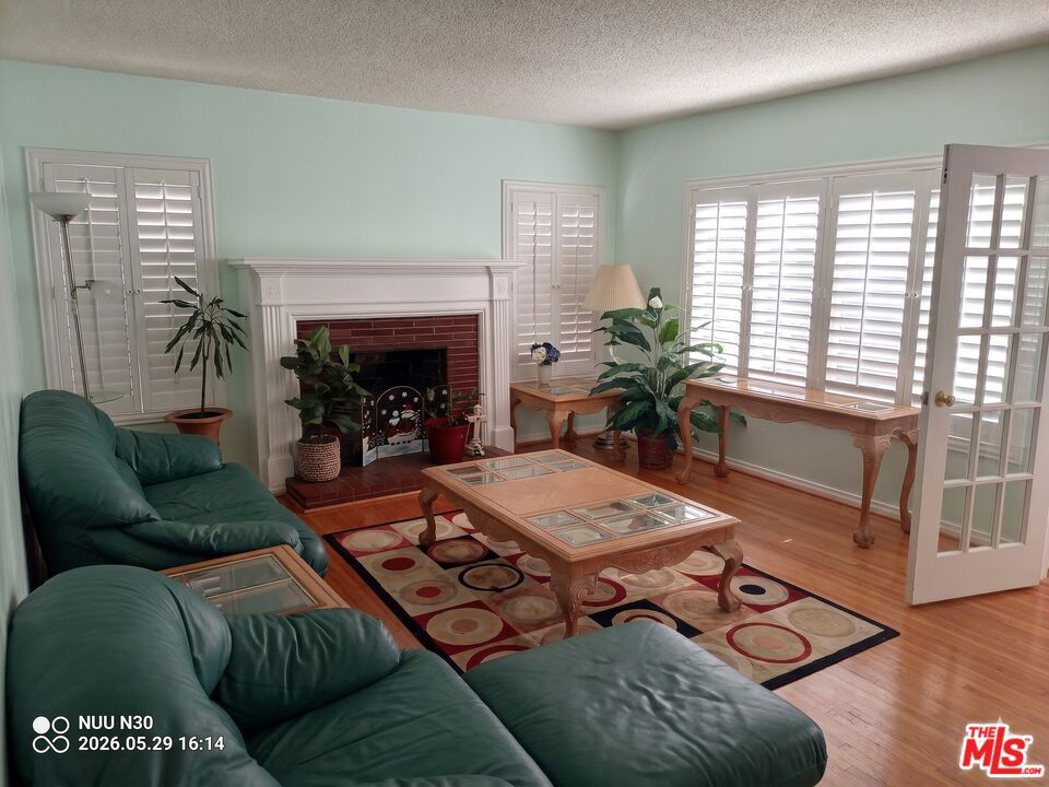 5132 Hillcrest Drive