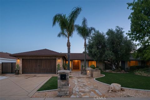 Photo of 13831 Loretta Dr, Tustin, CA 92780 (MLS # NP26084839)