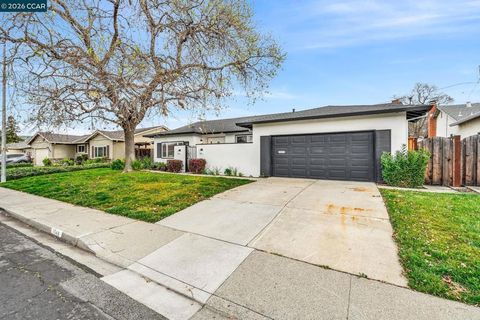 Photo of 1548 1548 Dianda Dr Dr, Concord, CA 94521 (MLS # 41125710)