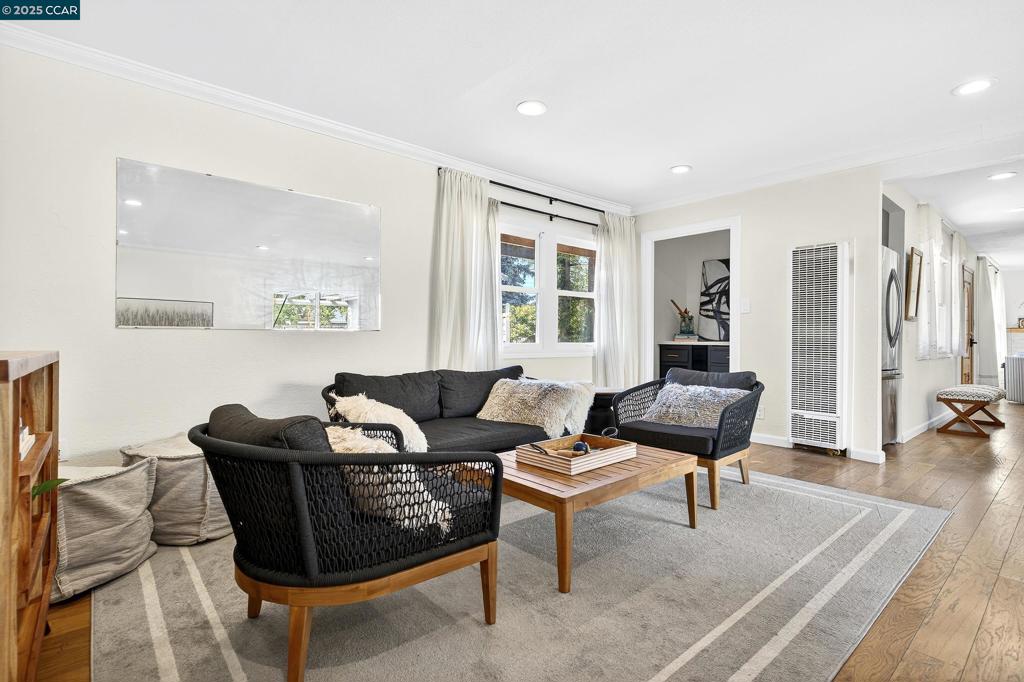 SHERWOOD FOREST - Residential