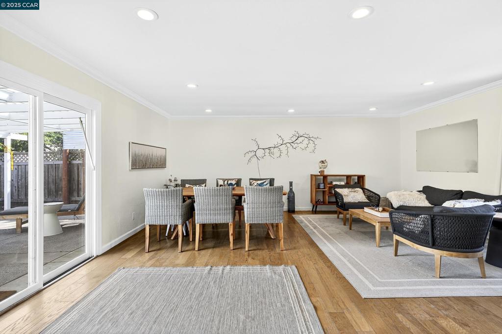 SHERWOOD FOREST - Residential