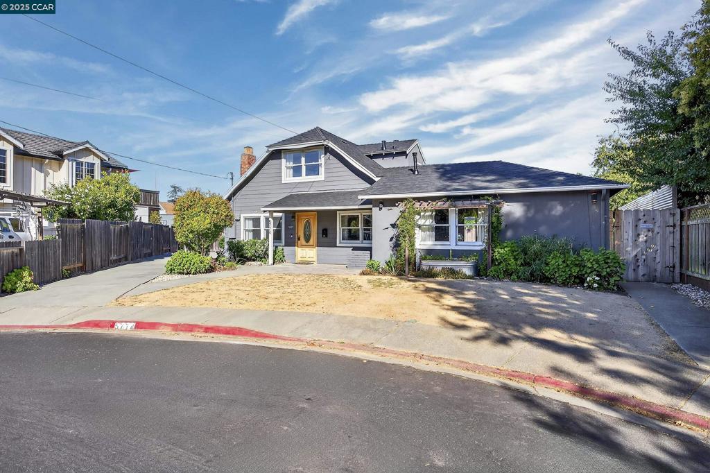 SHERWOOD FOREST - Residential