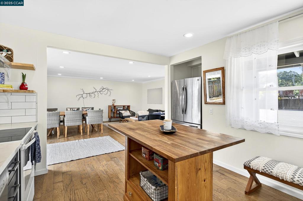 SHERWOOD FOREST - Residential