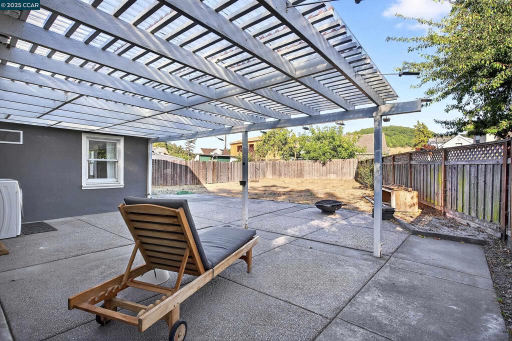 SHERWOOD FOREST - Residential