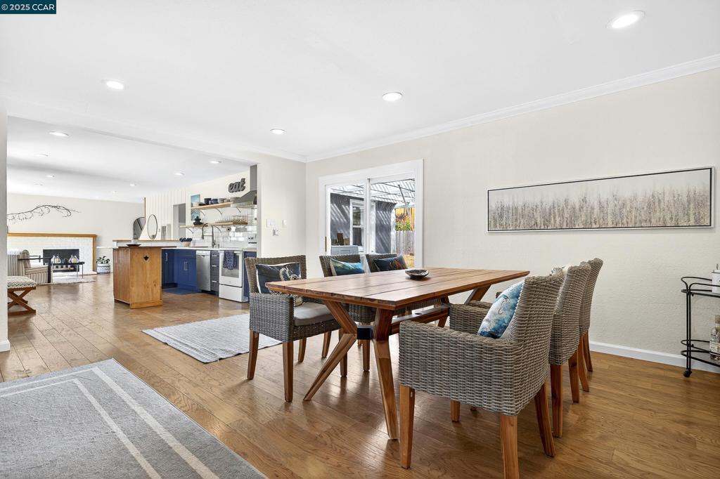 SHERWOOD FOREST - Residential