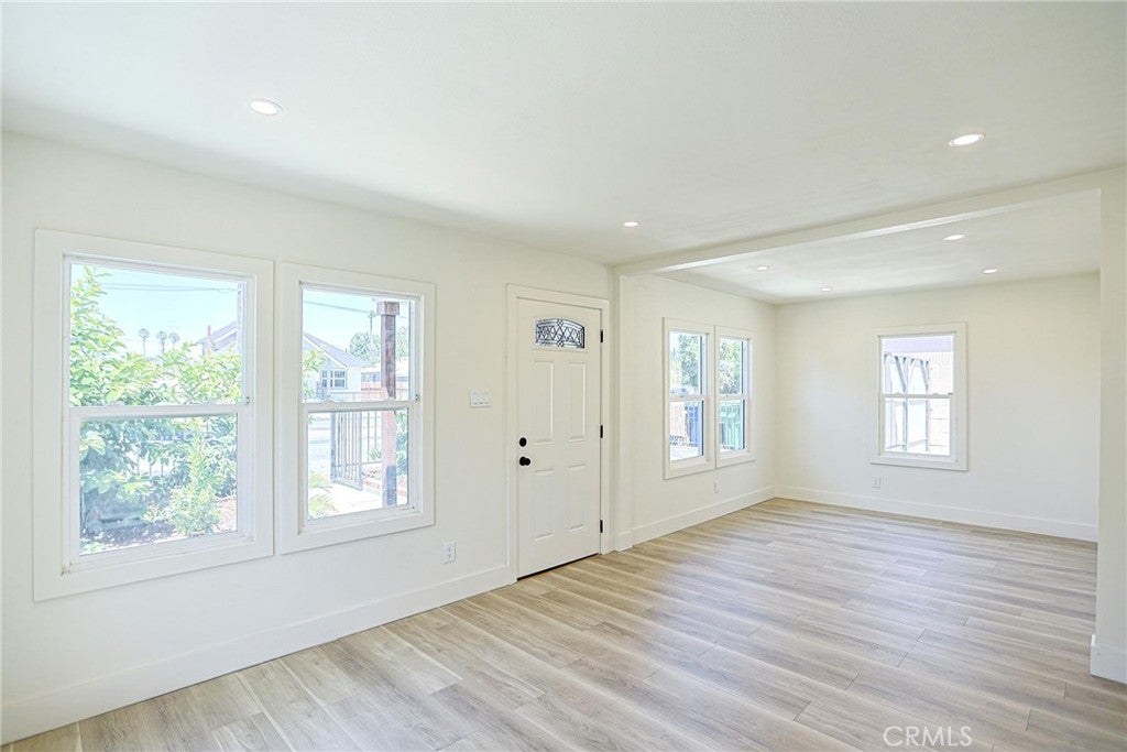 1524 W 223rd Street