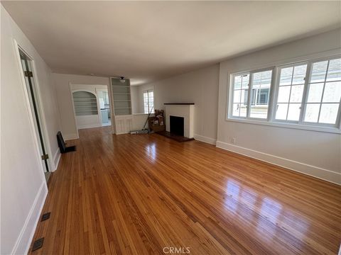 Tiny photo for 815 South Juanita Ave, Redondo Beach, CA 90277 (MLS # SB25239144)