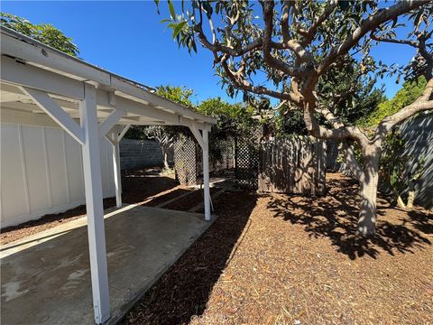 Tiny photo for 815 South Juanita Ave, Redondo Beach, CA 90277 (MLS # SB25239144)