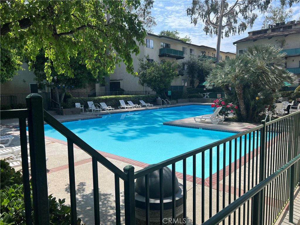 Photo of 5460 White Oak Ave #G101, Encino, CA 91316 (MLS # OC26037201)